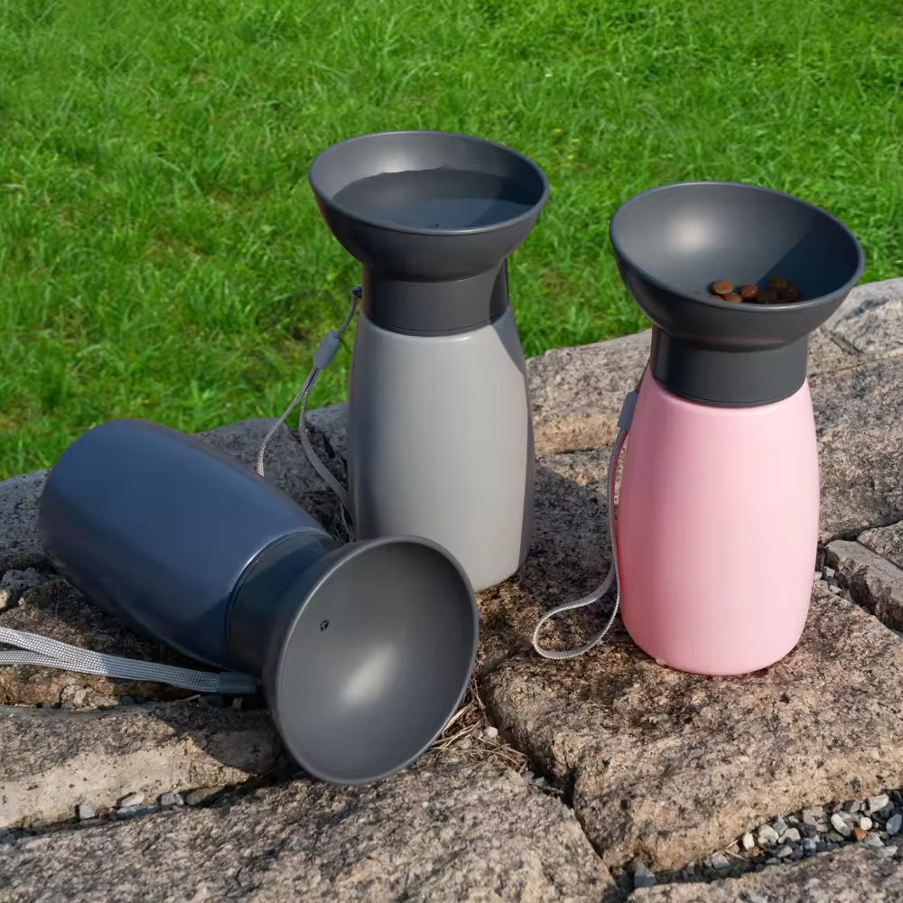 Dog outdoor cup large capacity drinking fountain kettle squeeze water